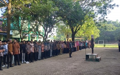 Semangat Kartini di MTsN 2 Nganjuk: Cerdas, Mandiri, dan Menginspirasi